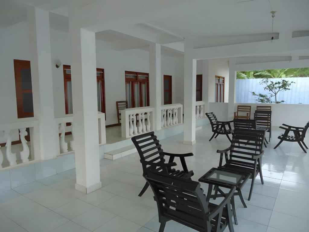 5000 m² dengan 7 kamar tidur dan 7 kamar mandi pribadi di Yala Tissamaharama Hotel Bagian luar foto