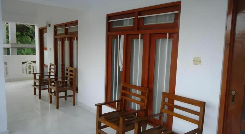 5000 m² dengan 7 kamar tidur dan 7 kamar mandi pribadi di Yala Tissamaharama Hotel Bagian luar foto