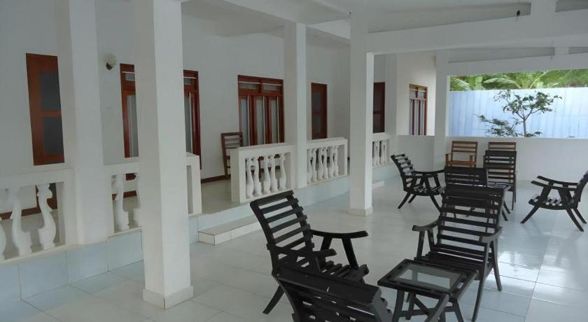 5000 m² dengan 7 kamar tidur dan 7 kamar mandi pribadi di Yala Tissamaharama Hotel Bagian luar foto