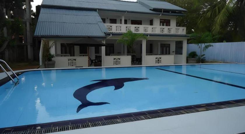 5000 m² dengan 7 kamar tidur dan 7 kamar mandi pribadi di Yala Tissamaharama Hotel Bagian luar foto