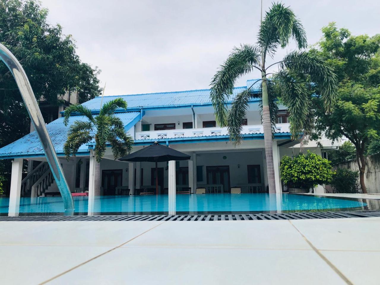5000 m² dengan 7 kamar tidur dan 7 kamar mandi pribadi di Yala Tissamaharama Hotel Bagian luar foto